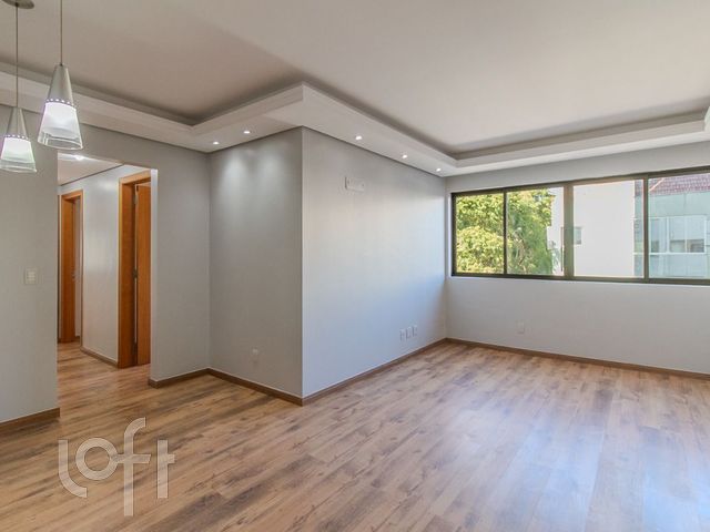 Apartamento com 89m², 3 dormitórios, 1 suíte, 1 vaga, Menino Deus em Porto Alegre