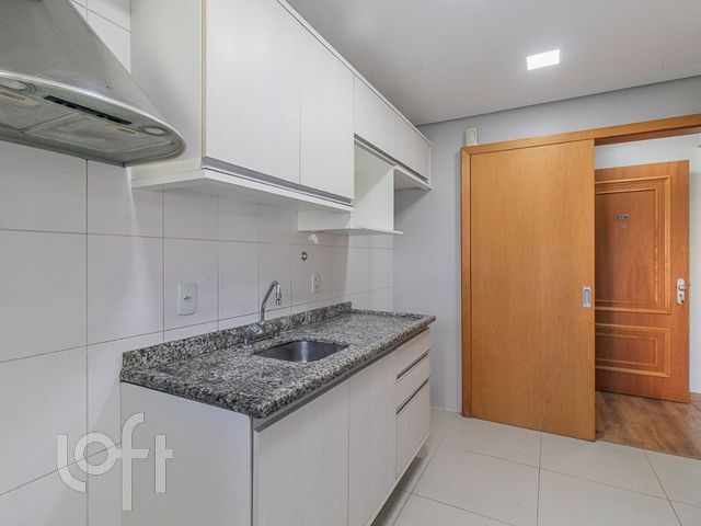 Apartamento com 89m², 3 dormitórios, 1 suíte, 1 vaga, Menino Deus em Porto Alegre