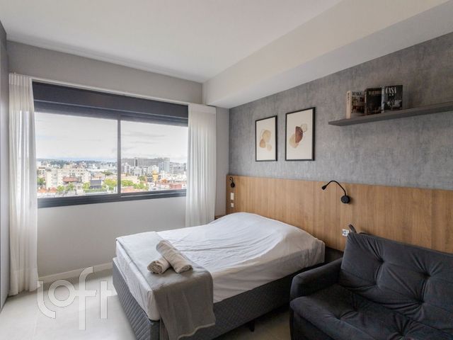 Apartamento com 24m², 1 dormitório, 1 suíte, Rio Branco em Porto Alegre