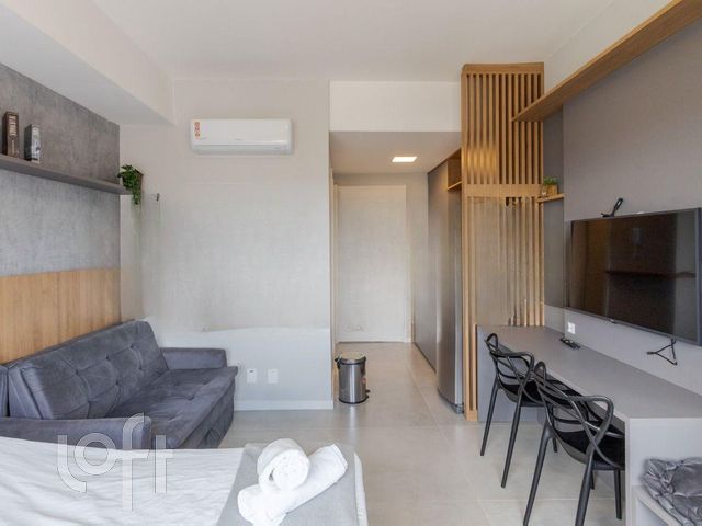 Apartamento com 24m², 1 dormitório, 1 suíte, Rio Branco em Porto Alegre