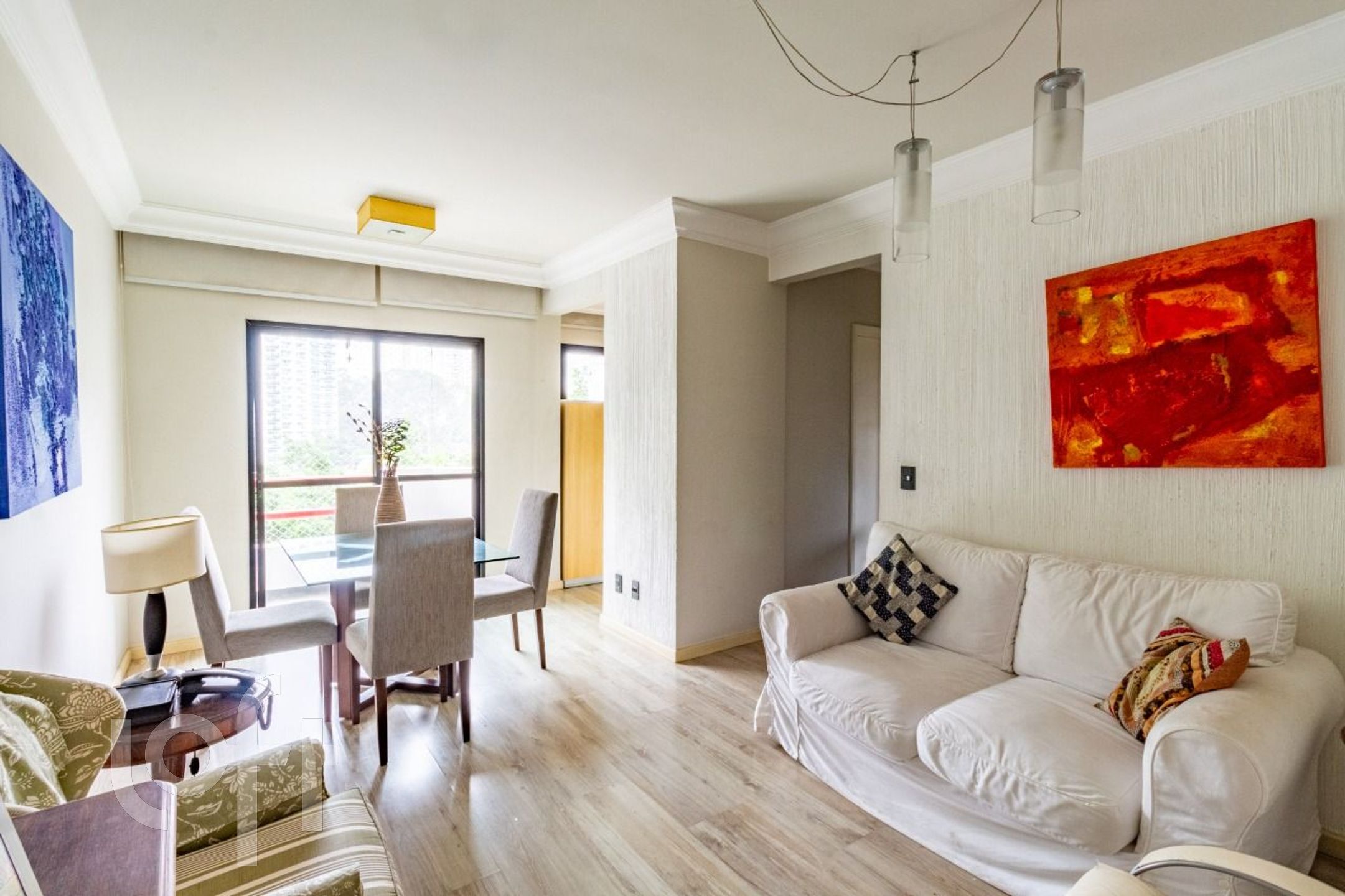 Apartamento à venda com 3 quartos, 72m² - Foto 2