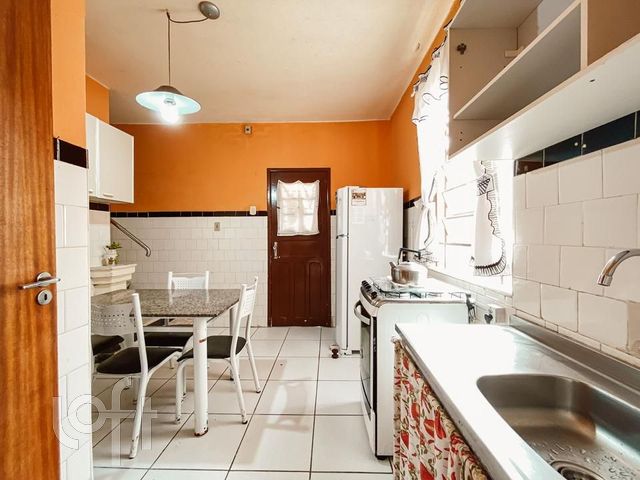 Casa com 126m², 2 dormitórios, 1 suíte, Cristo Redentor em Porto Alegre