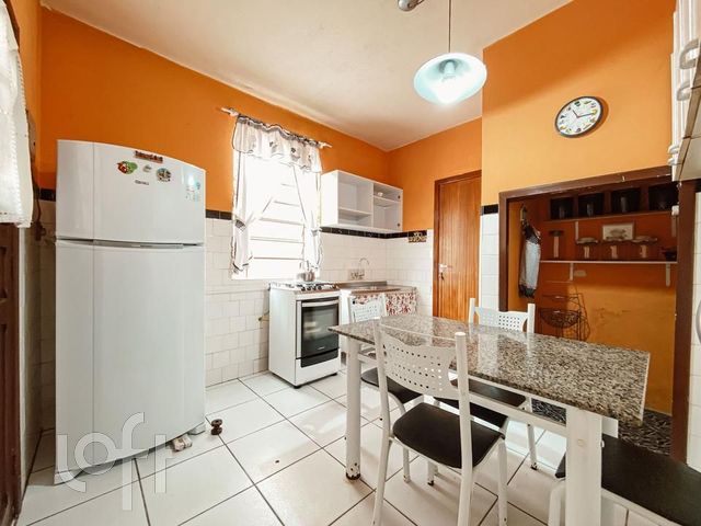 Casa com 126m², 2 dormitórios, 1 suíte, Cristo Redentor em Porto Alegre