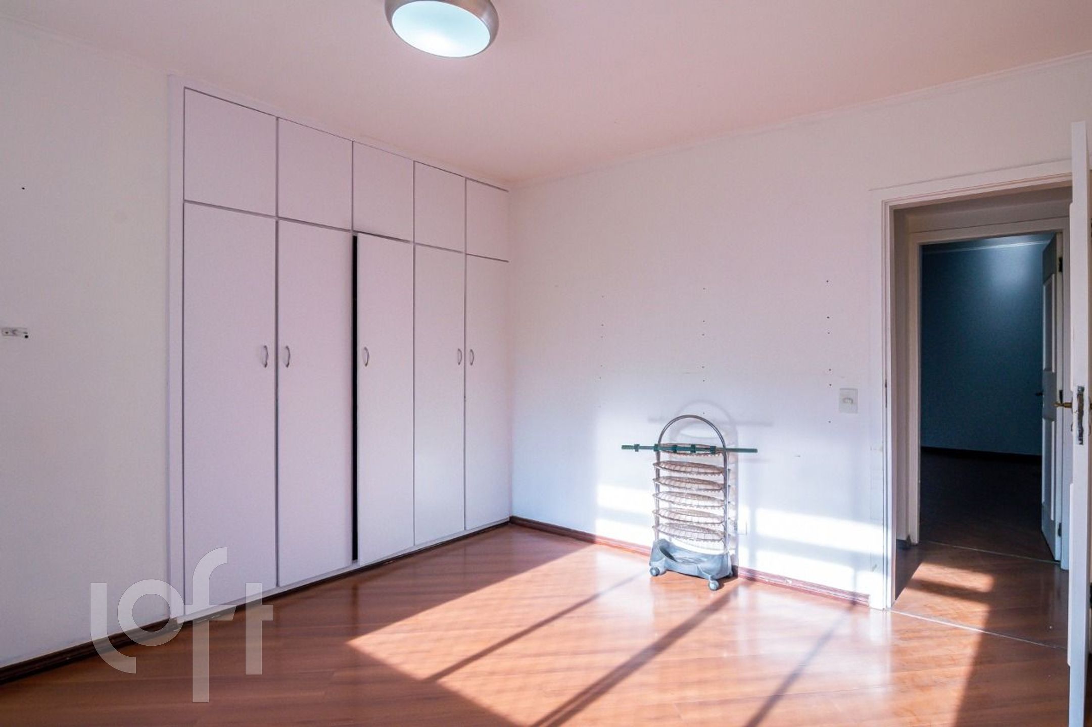 Apartamento à venda com 4 quartos, 275m² - Foto 12