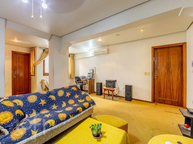 Apartamento com 143m², 3 dormitórios, 1 suíte, Cidade Baixa em Porto Alegre