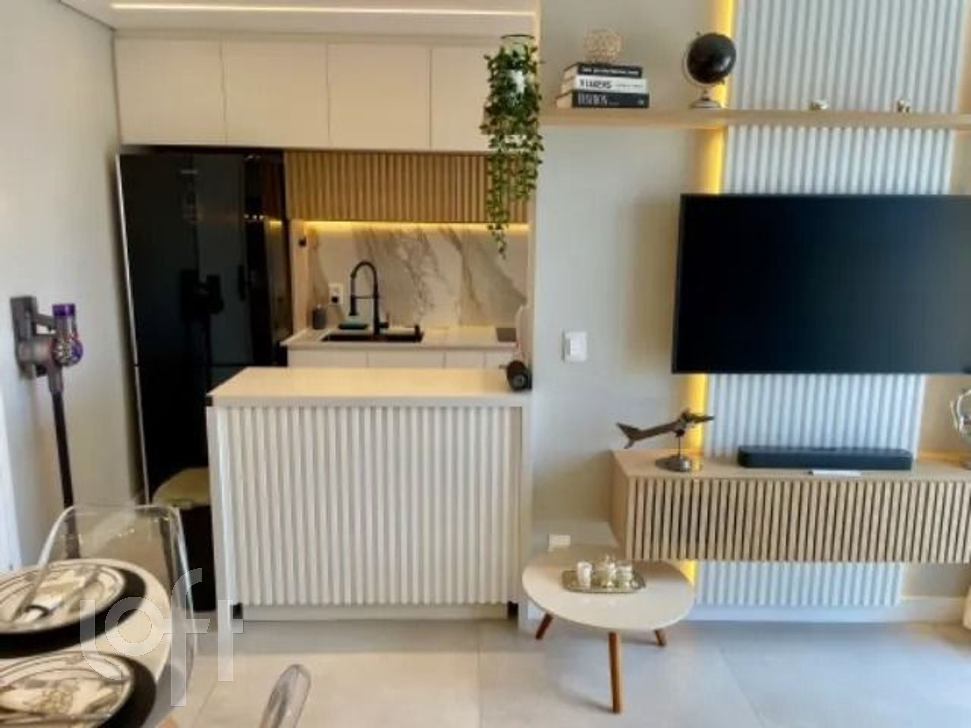 Apartamento à venda com 2 quartos, 45m² - Foto 2