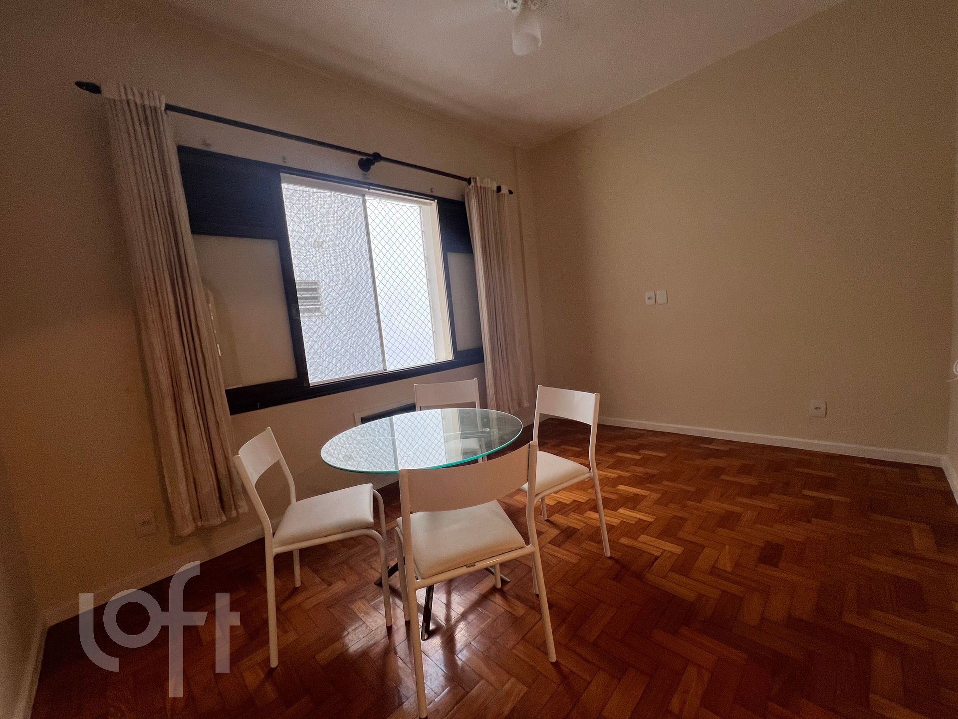 Apartamento à venda com 1 quarto, 41m² - Foto 9