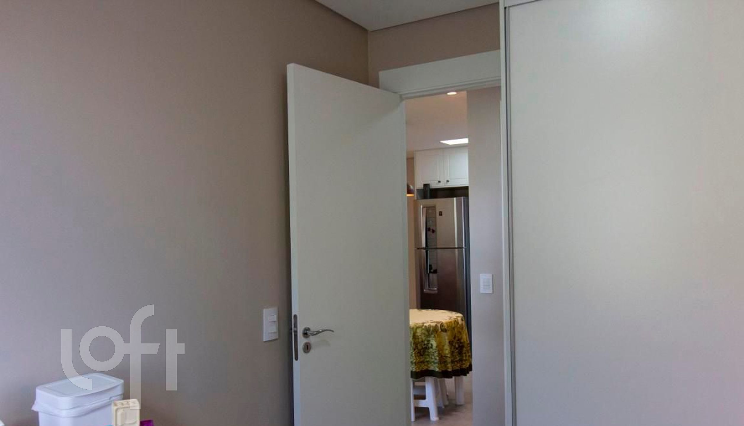 Apartamento à venda com 2 quartos, 40m² - Foto 7