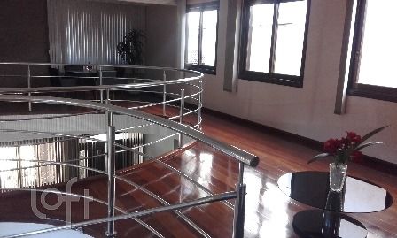 Casa à venda com 4 quartos, 350m² - Foto 3