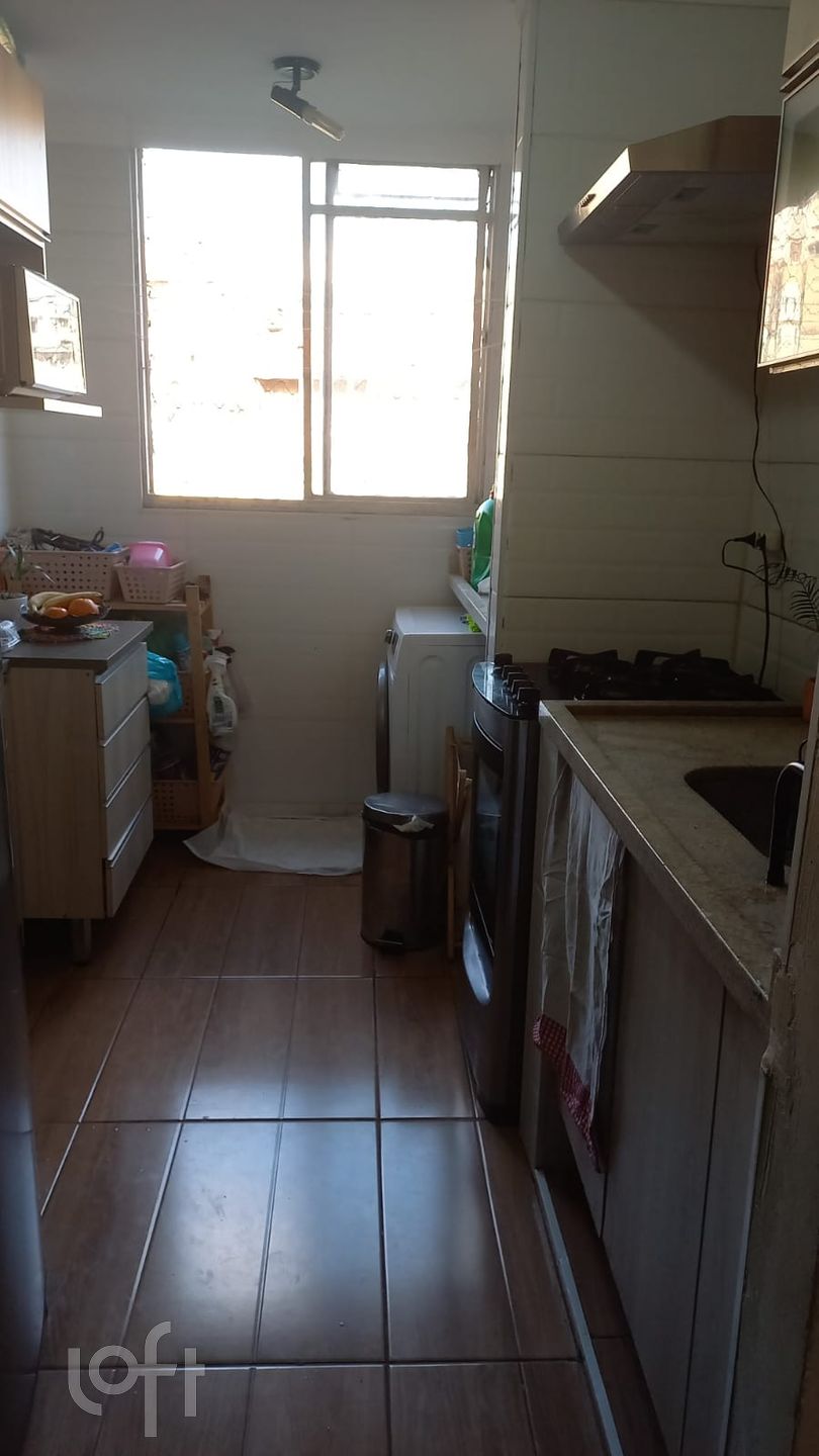 Apartamento à venda com 2 quartos, 48m² - Foto 2