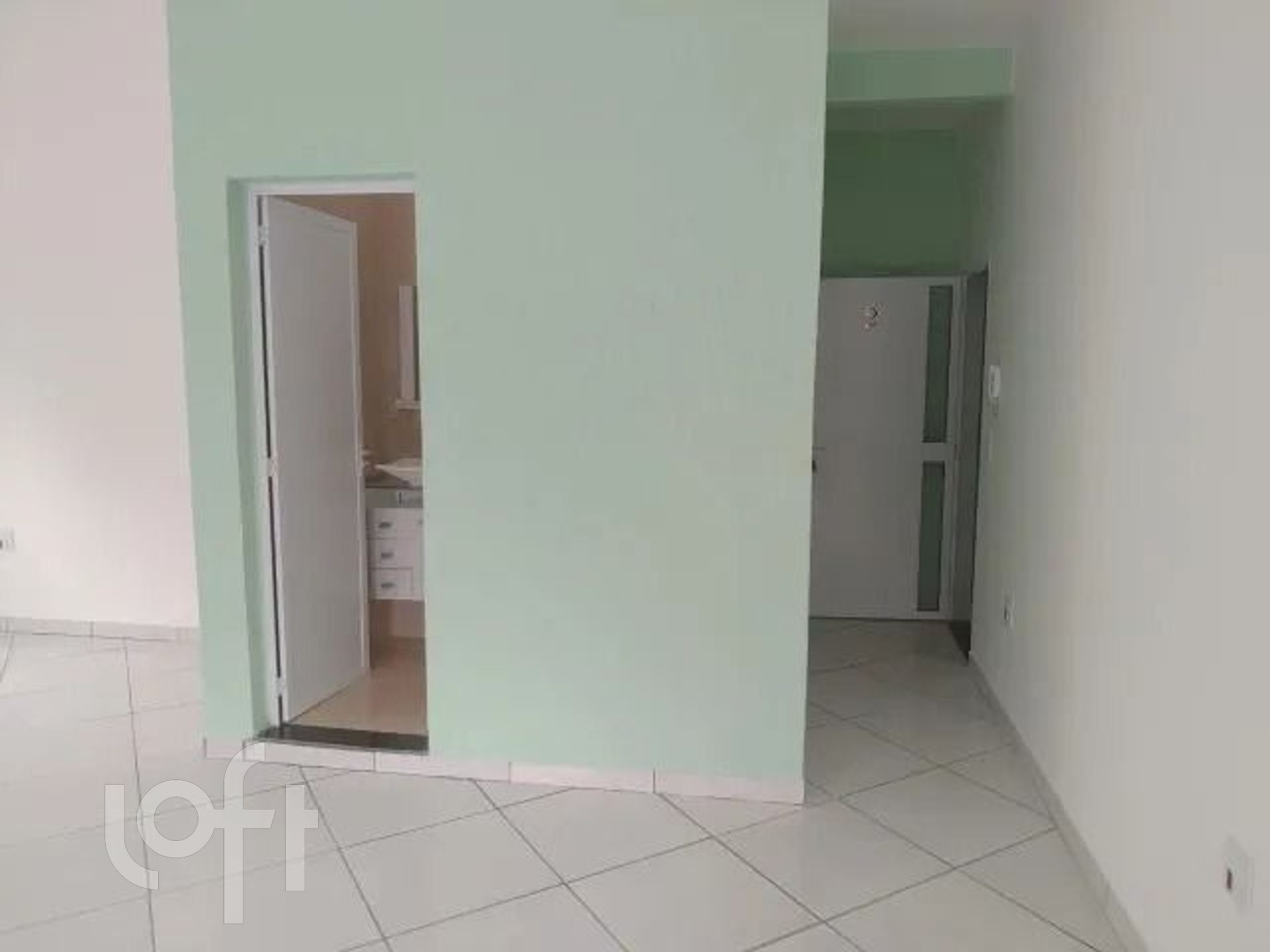 Casa à venda com 2 quartos, 90m² - Foto 2