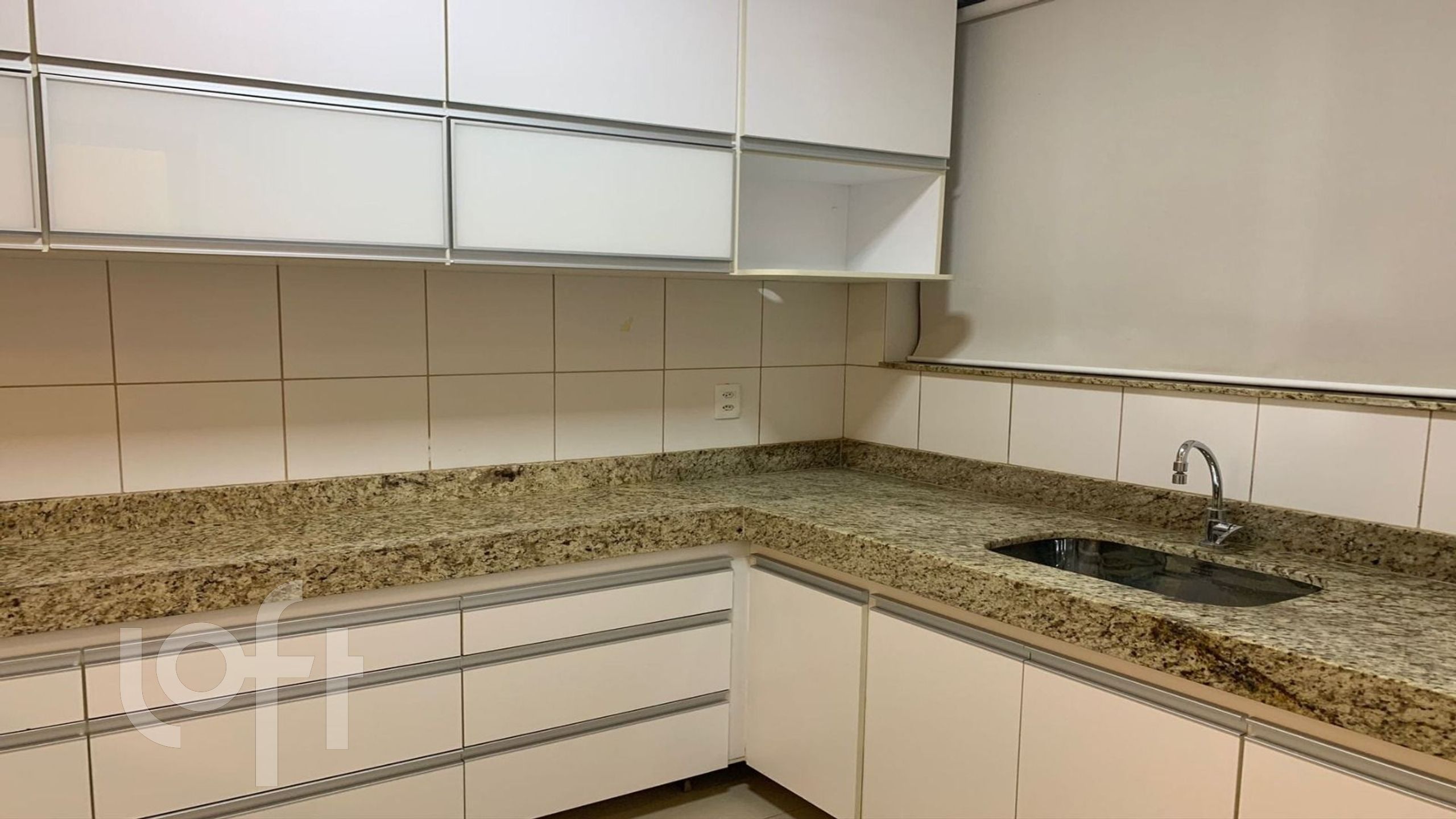 Apartamento à venda com 2 quartos, 67m² - Foto 6