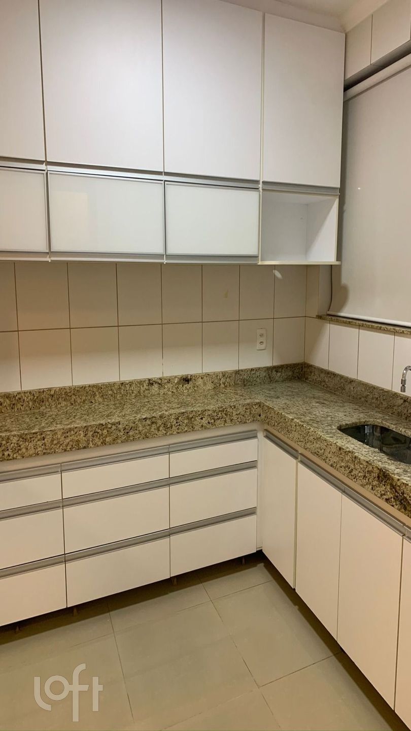 Apartamento à venda com 2 quartos, 67m² - Foto 5