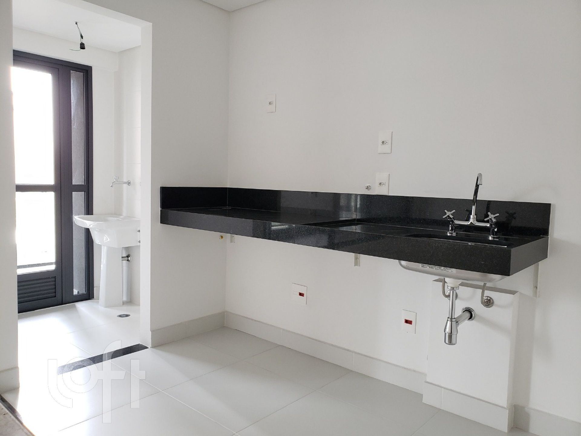 Apartamento à venda com 2 quartos, 107m² - Foto 6