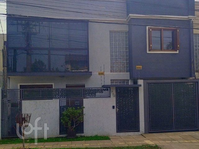Casa com 109m², 3 dormitórios no bairro São José em Canoas para Comprar
