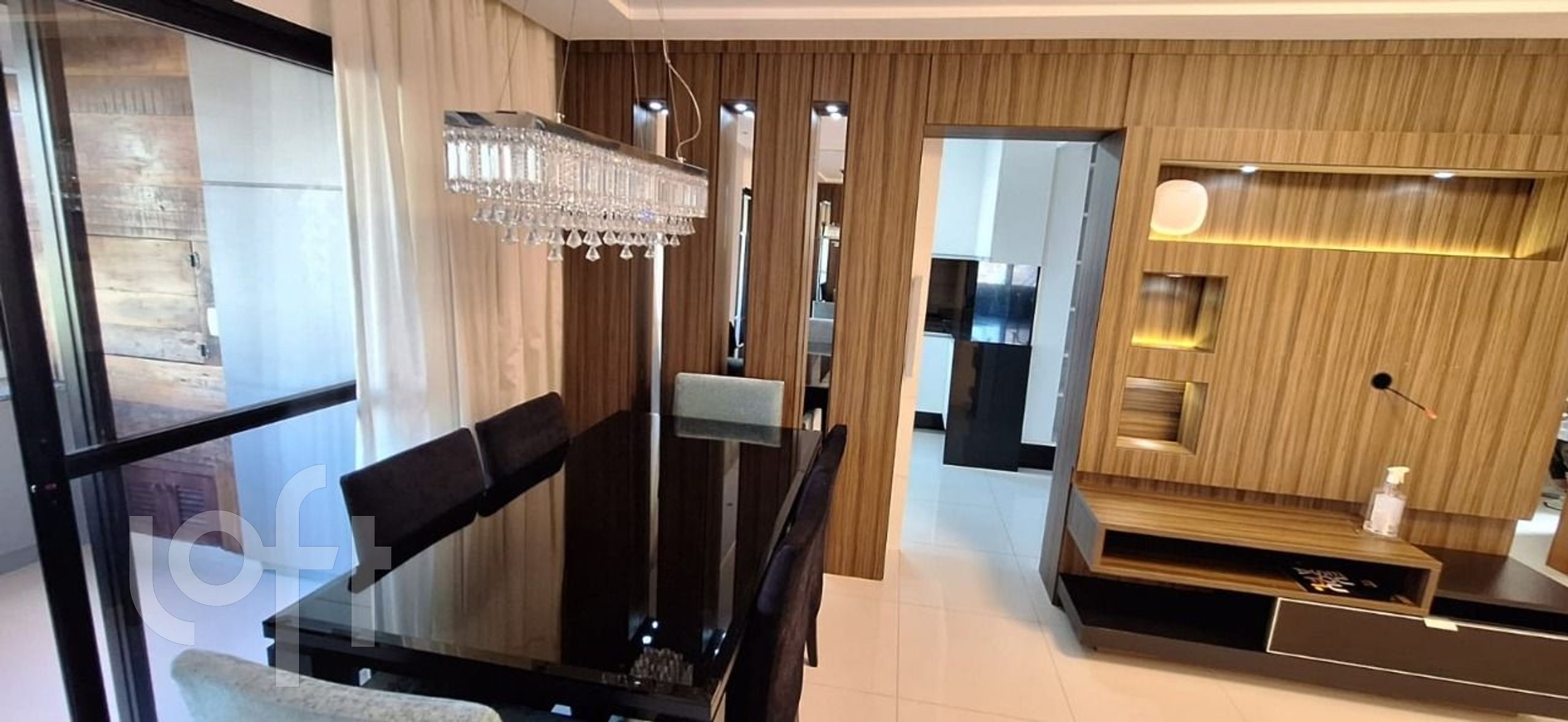 Apartamento à venda em Coloninha com 83 m², 3 quartos, 1 suíte, 2 vagas