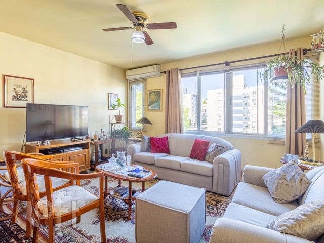 Apartamento com 111m², 3 dormitórios, 1 suíte, 1 vaga, Boa Vista em Porto Alegre