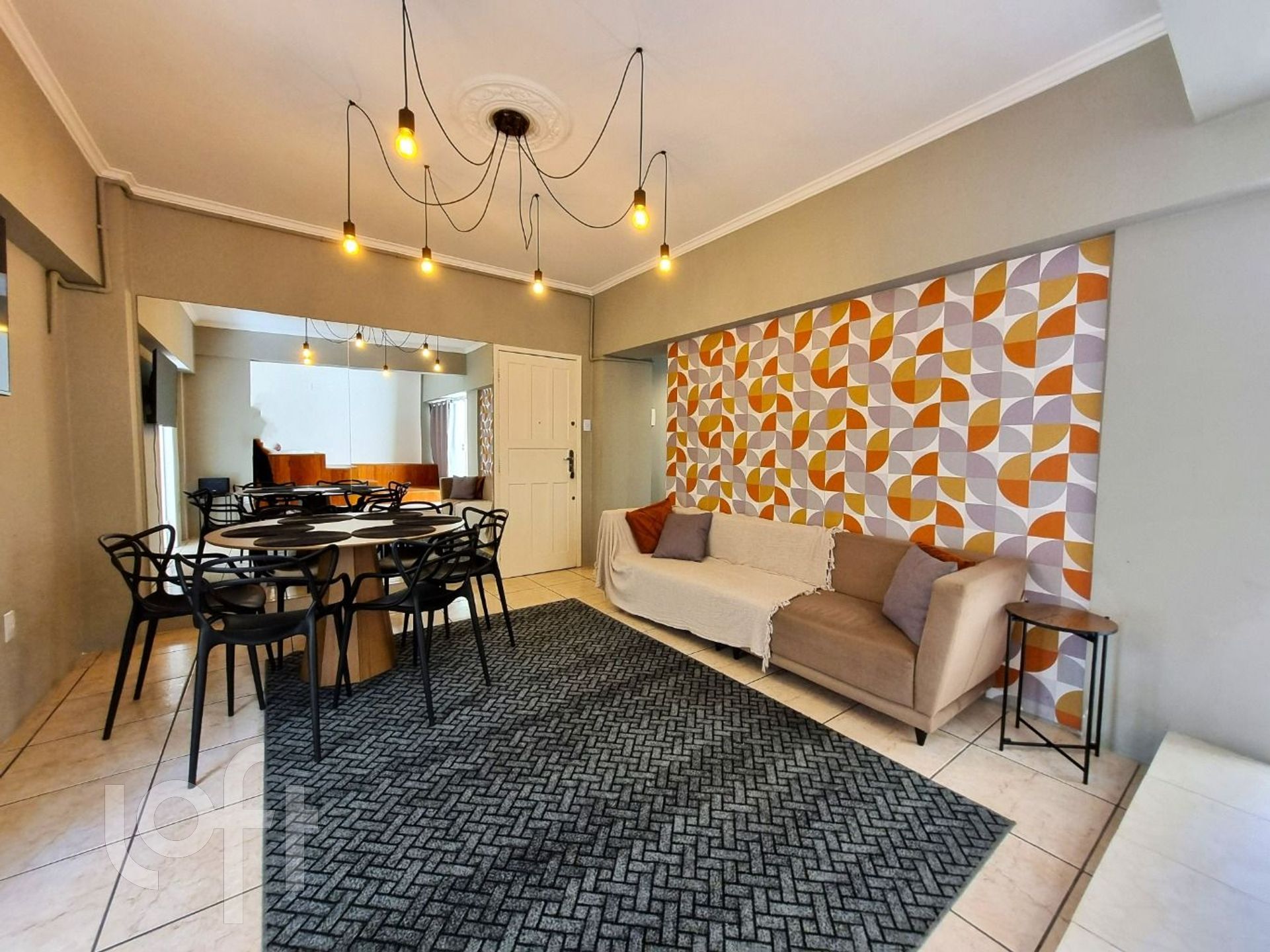 Apartamento à venda em Centro com 100 m², 2 quartos