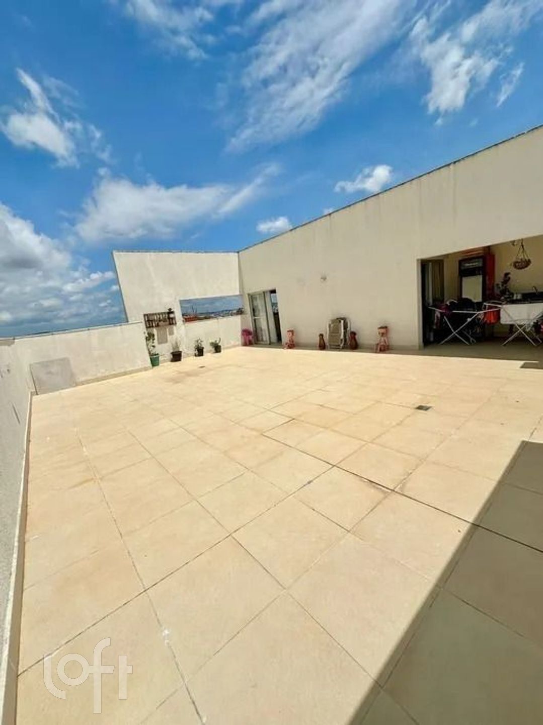 Apartamento à venda com 3 quartos, 240m² - Foto 2