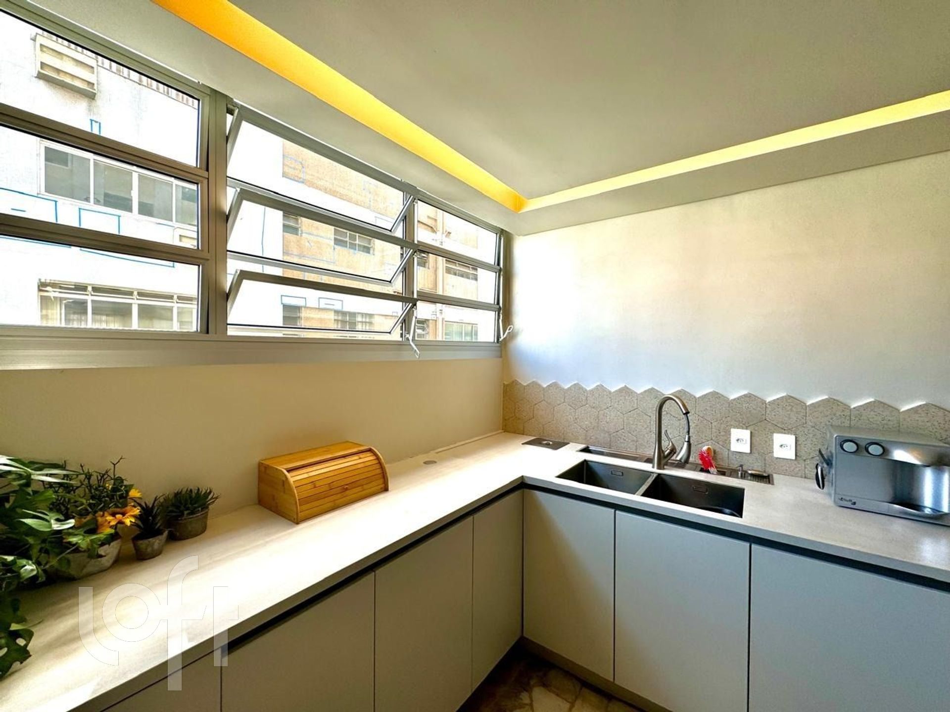 Apartamento à venda com 3 quartos, 154m² - Foto 20