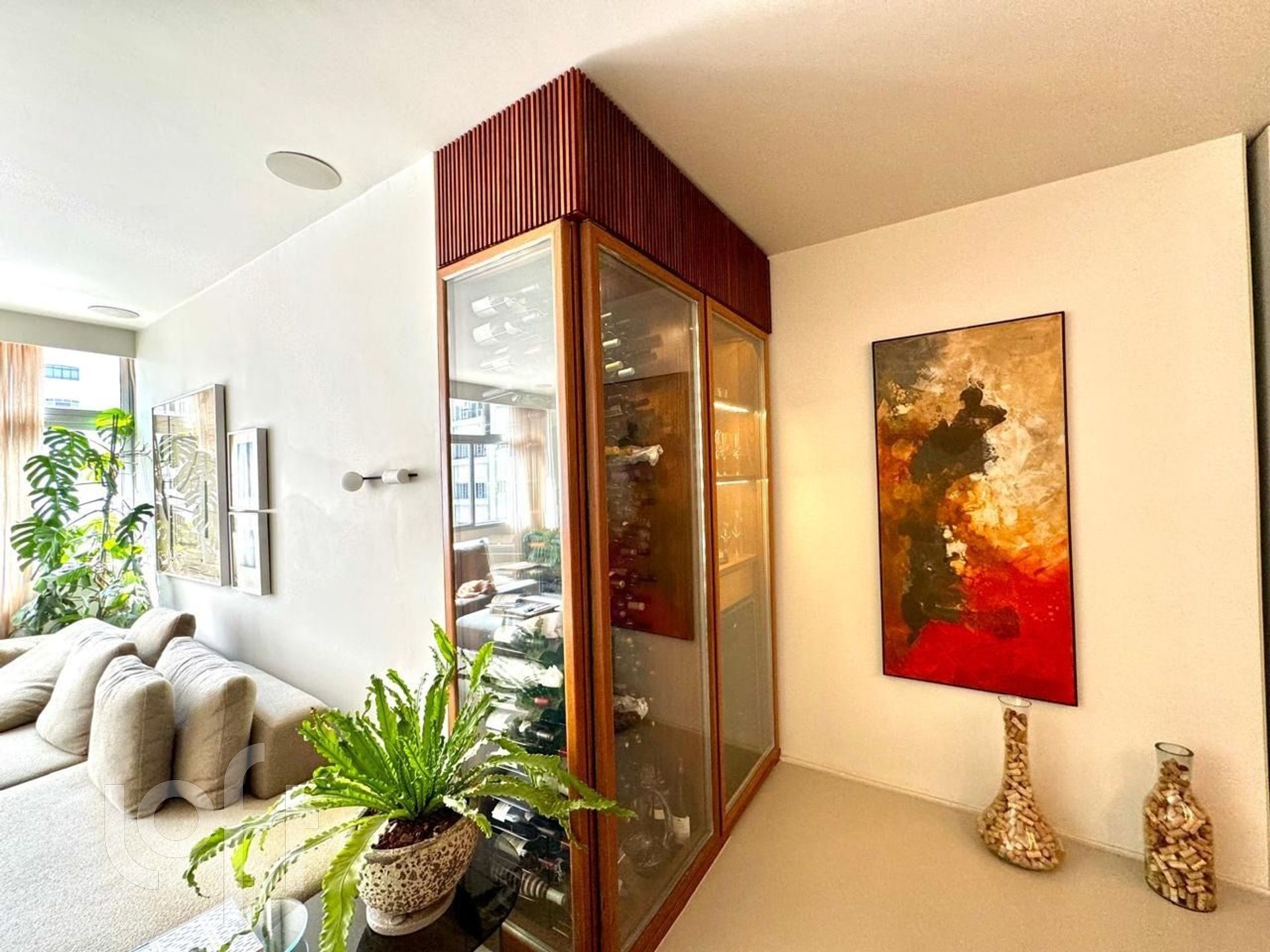 Apartamento à venda com 3 quartos, 154m² - Foto 9