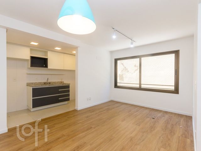 Apartamento com 60m², 2 dormitórios, 1 suíte, 1 vaga, Higienópolis em Porto Alegre