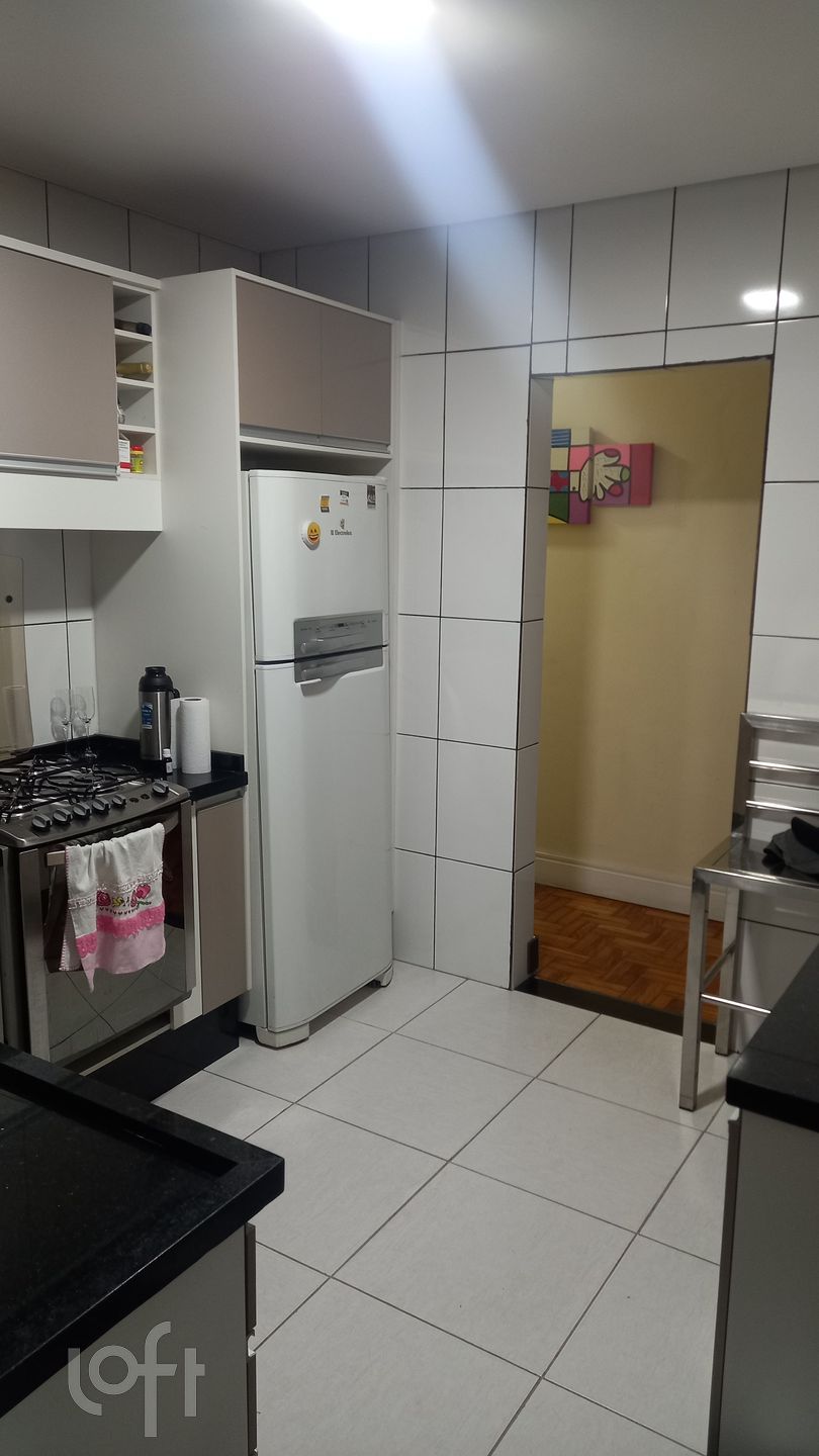 Apartamento à venda com 3 quartos, 138m² - Foto 3