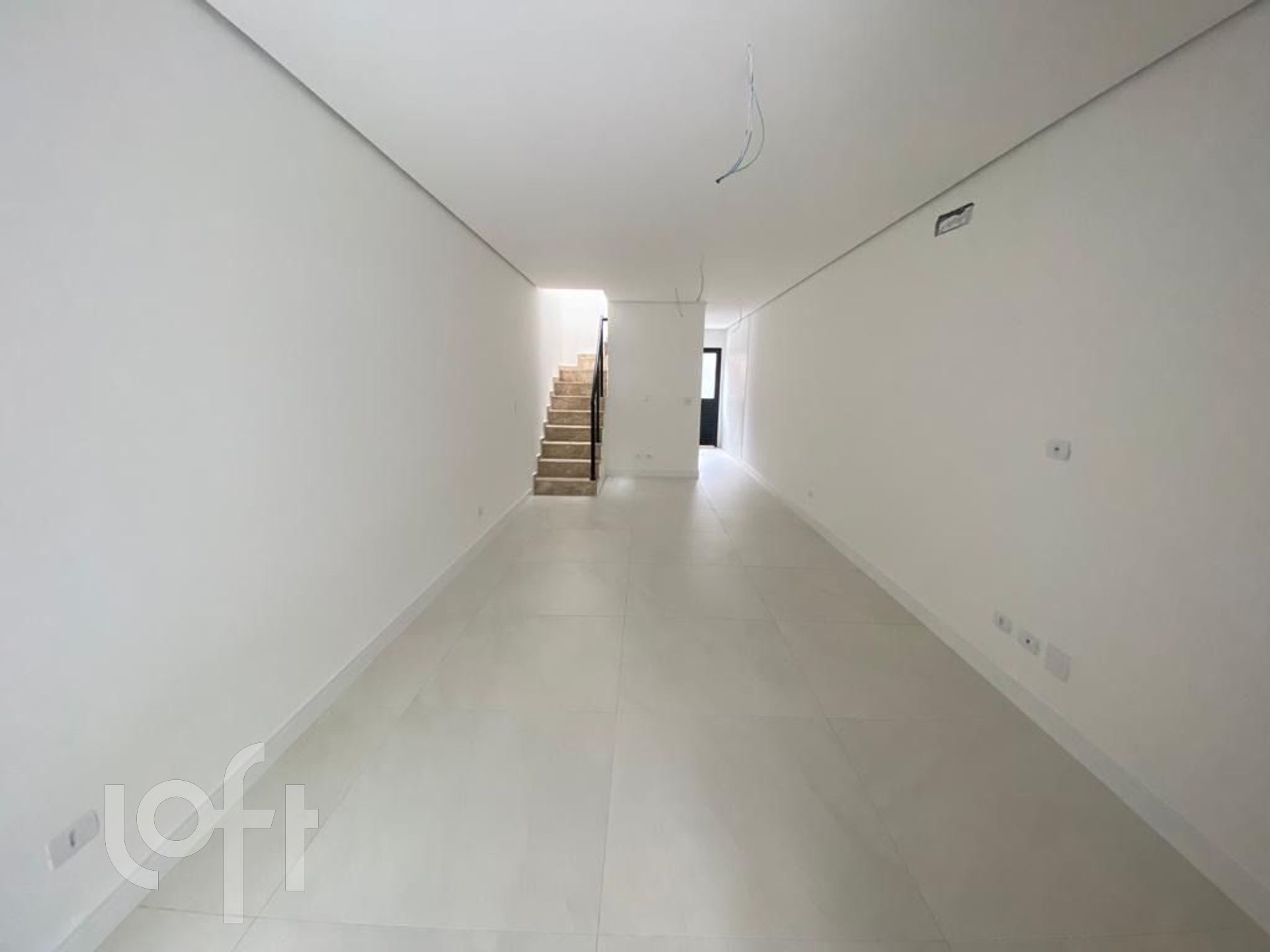 Casa à venda com 3 quartos, 100m² - Foto 3