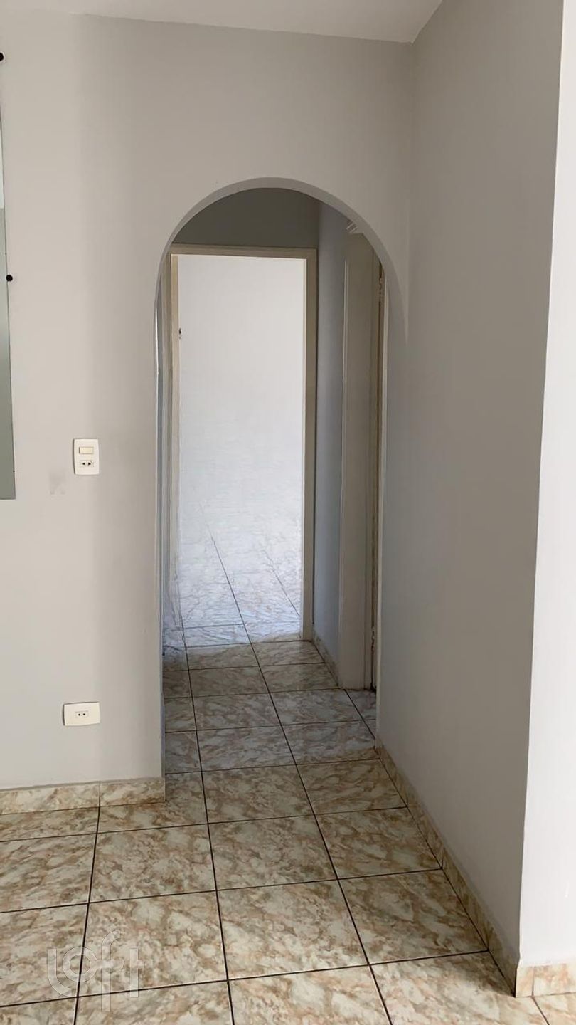 Apartamento à venda com 2 quartos, 72m² - Foto 2