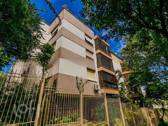Apartamento com 103m², 3 dormitórios, 1 suíte, 1 vaga, Higienópolis em Porto Alegre