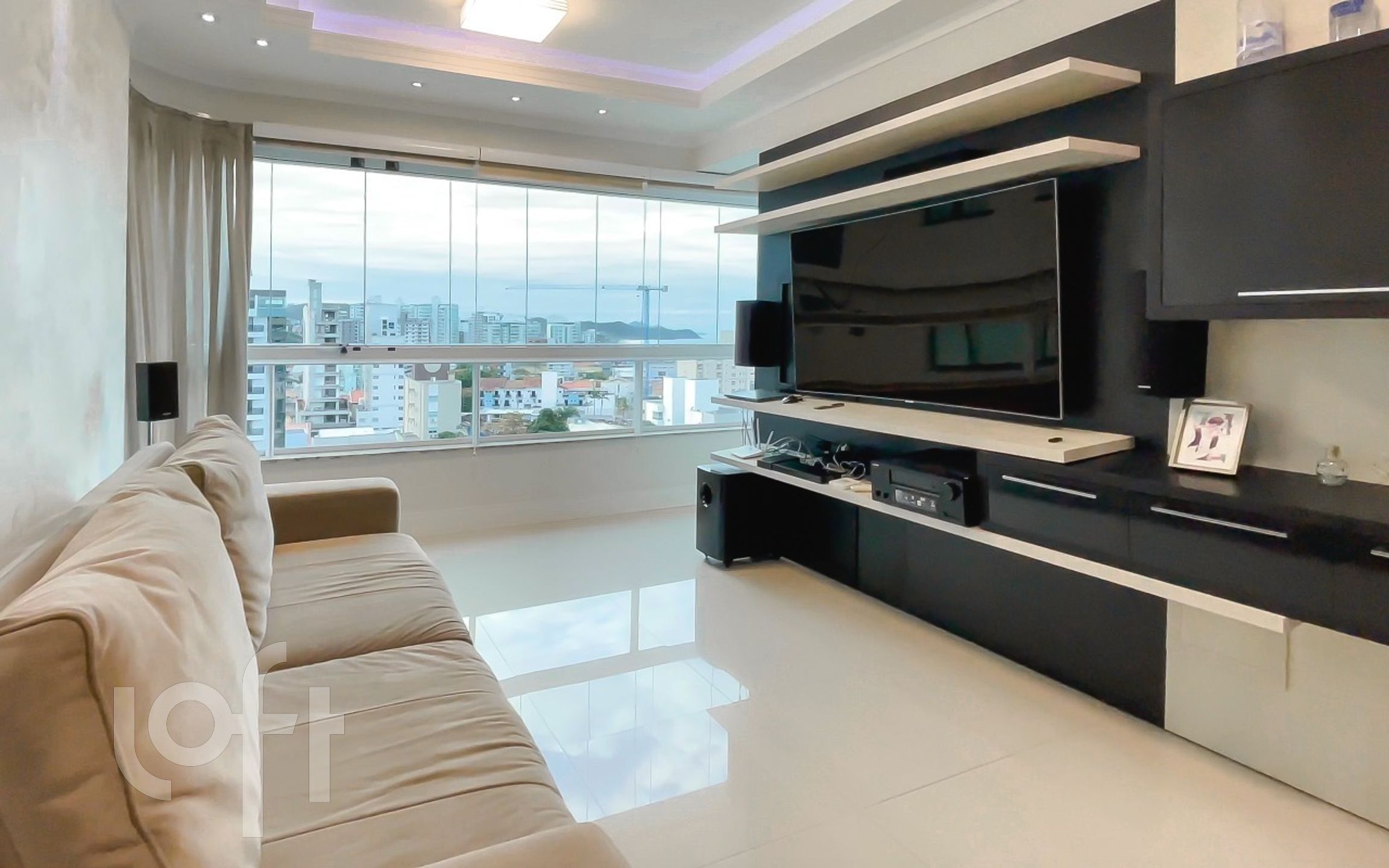 Apartamentos com 89m², 2 quartos, 2 suítes, 2 garagens, no bairro Praia Brava em Itajaí