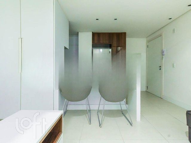 Apartamento com 38m², 1 dormitório, 1 vaga, Praia de Belas em Porto Alegre