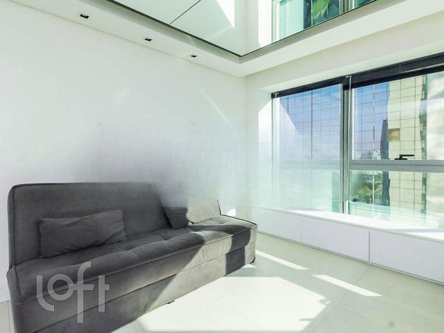 Apartamento com 38m², 1 dormitório, 1 vaga, Praia de Belas em Porto Alegre