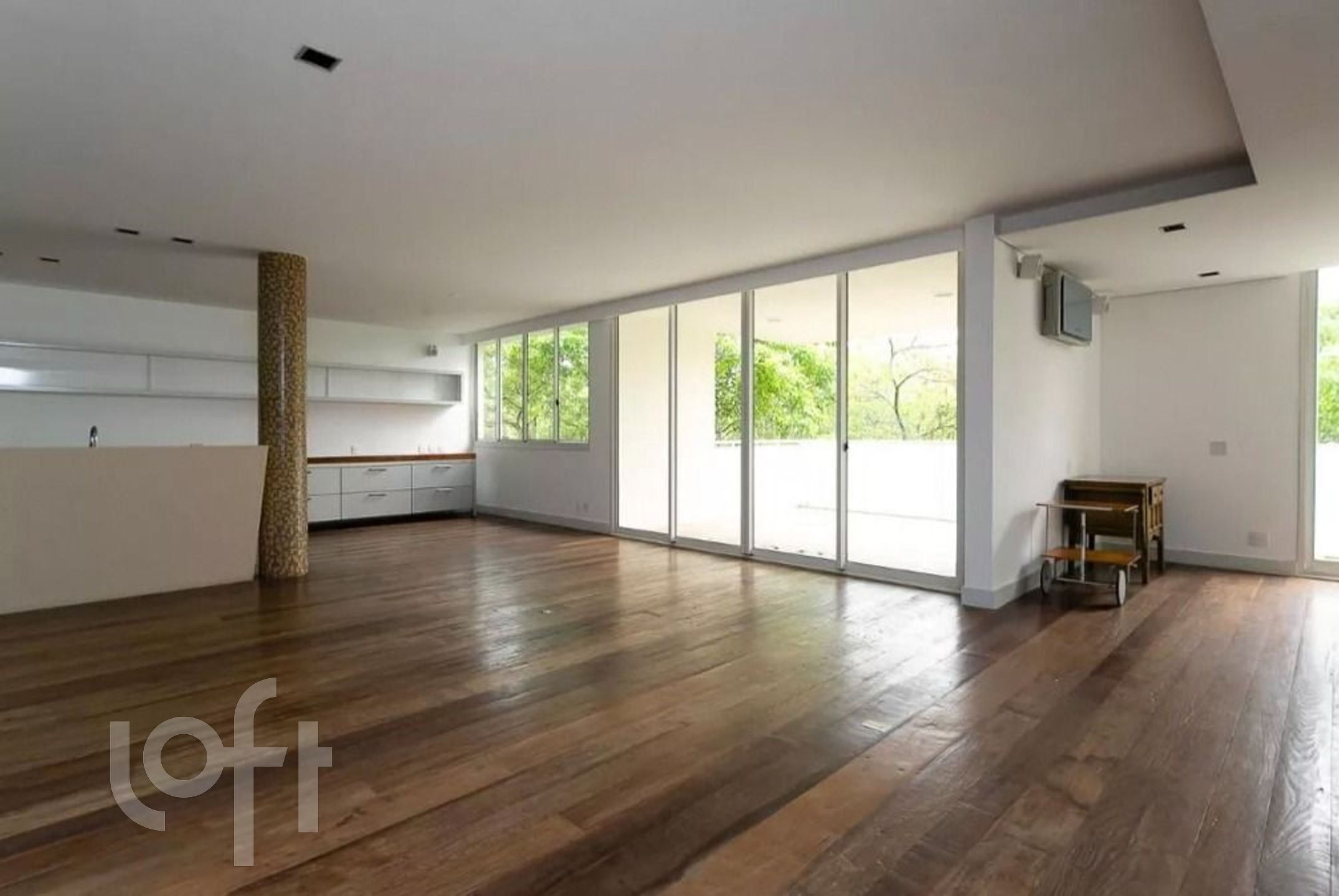 Apartamento à venda com 3 quartos, 265m² - Foto 1