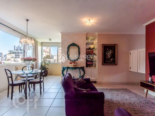 Apartamento com 82m², 2 dormitórios, 1 suíte, 2 vagas, Bela Vista em Porto Alegre