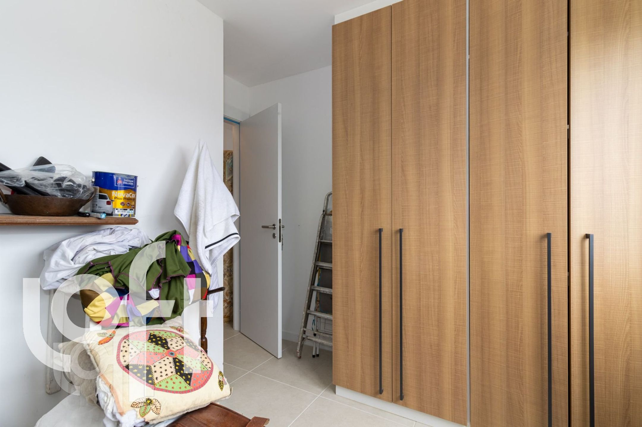 Apartamento à venda com 4 quartos, 150m² - Foto 2