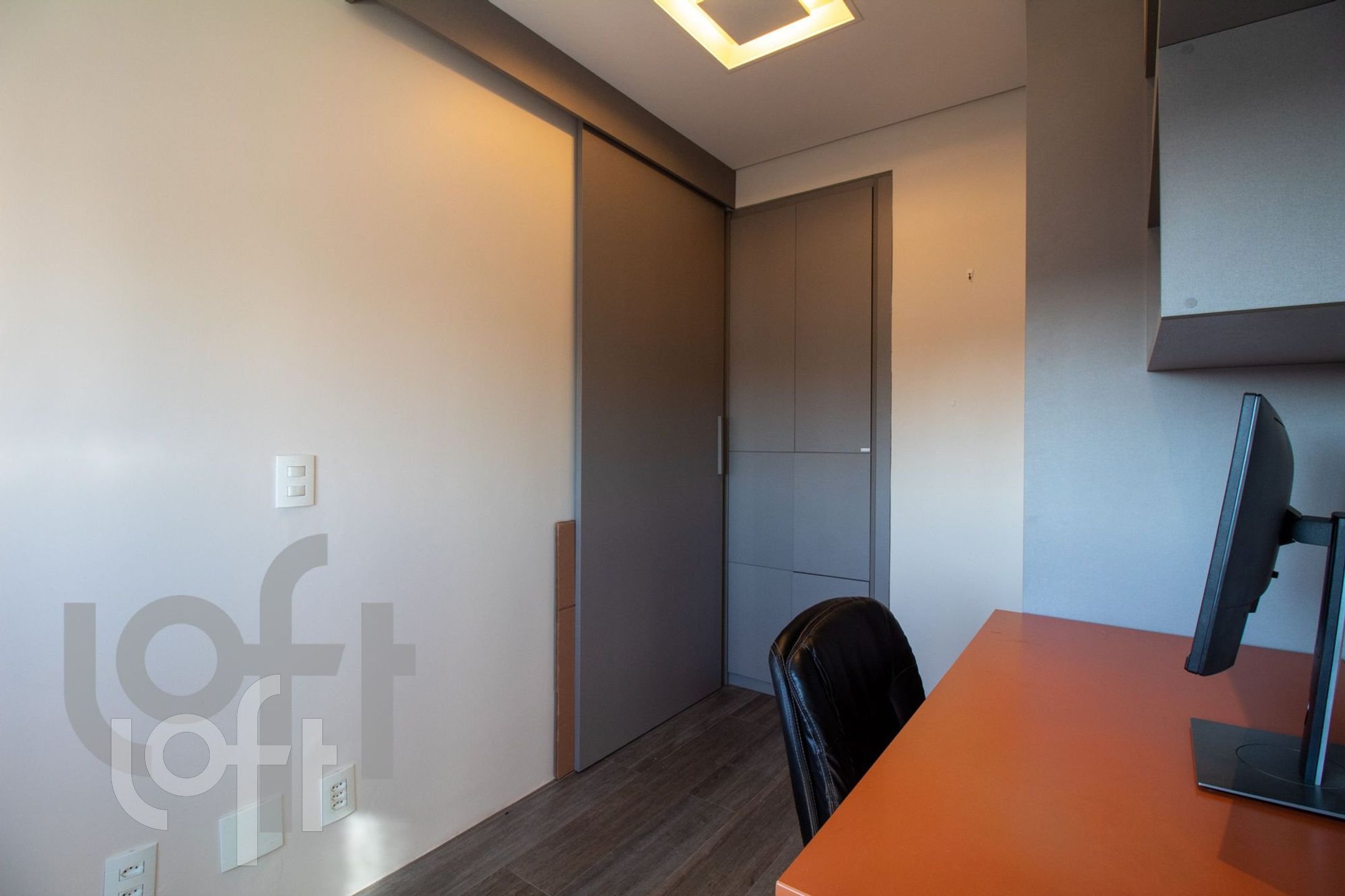 Apartamento à venda com 2 quartos, 66m² - Foto 2