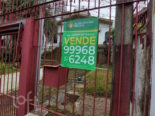 Casa com 162m², 3 dormitórios, 2 vagas, Jardim Botânico em Porto Alegre