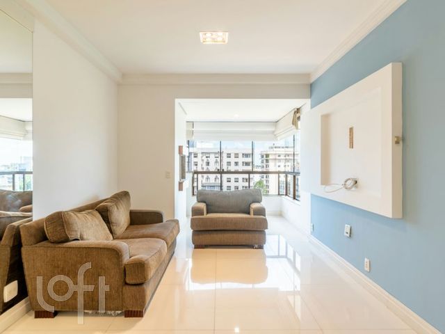 Apartamento com 80m², 2 dormitórios, 1 suíte, 2 vagas, Moinhos de Vento em Porto Alegre