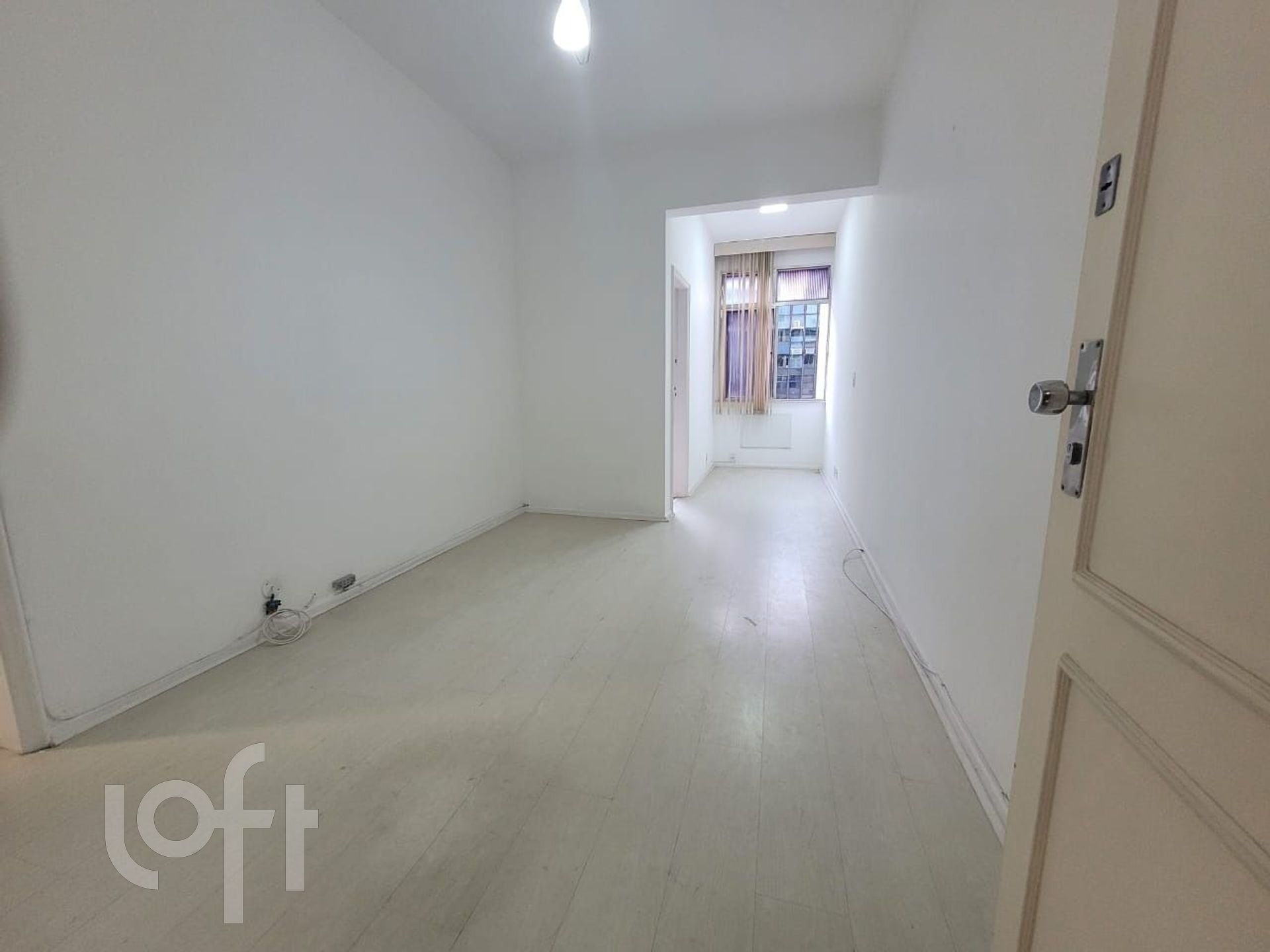 Apartamento à venda com 2 quartos, 63m² - Foto 1