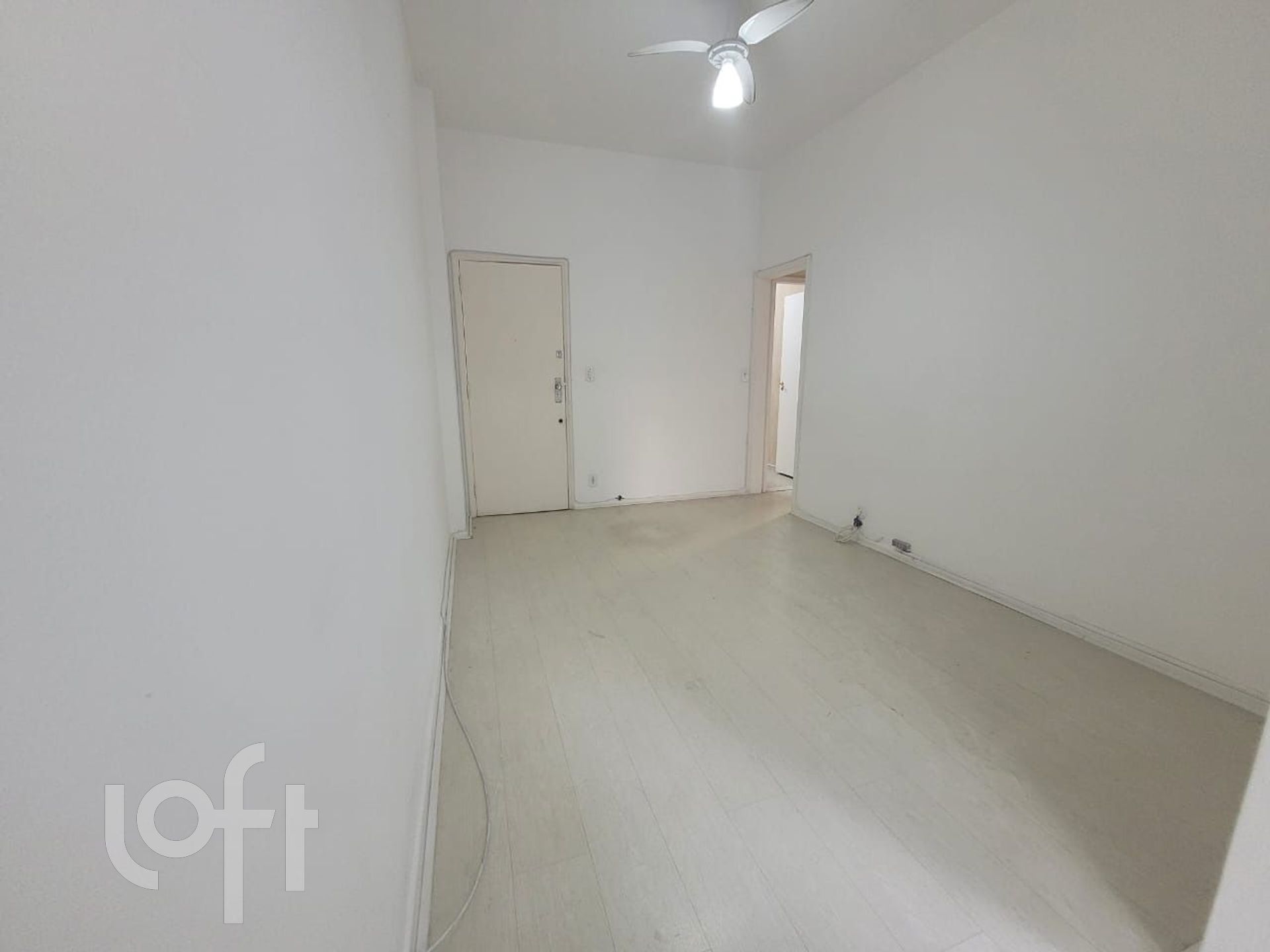 Apartamento à venda com 2 quartos, 63m² - Foto 3