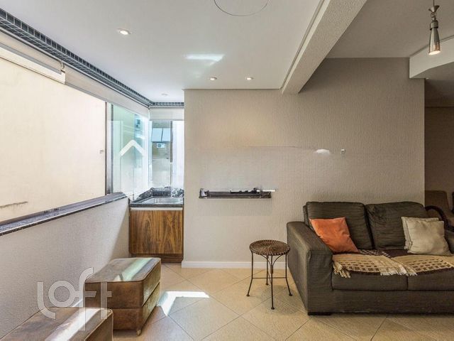 Apartamento com 67m², 2 dormitórios, 1 suíte, 1 vaga, Petrópolis em Porto Alegre