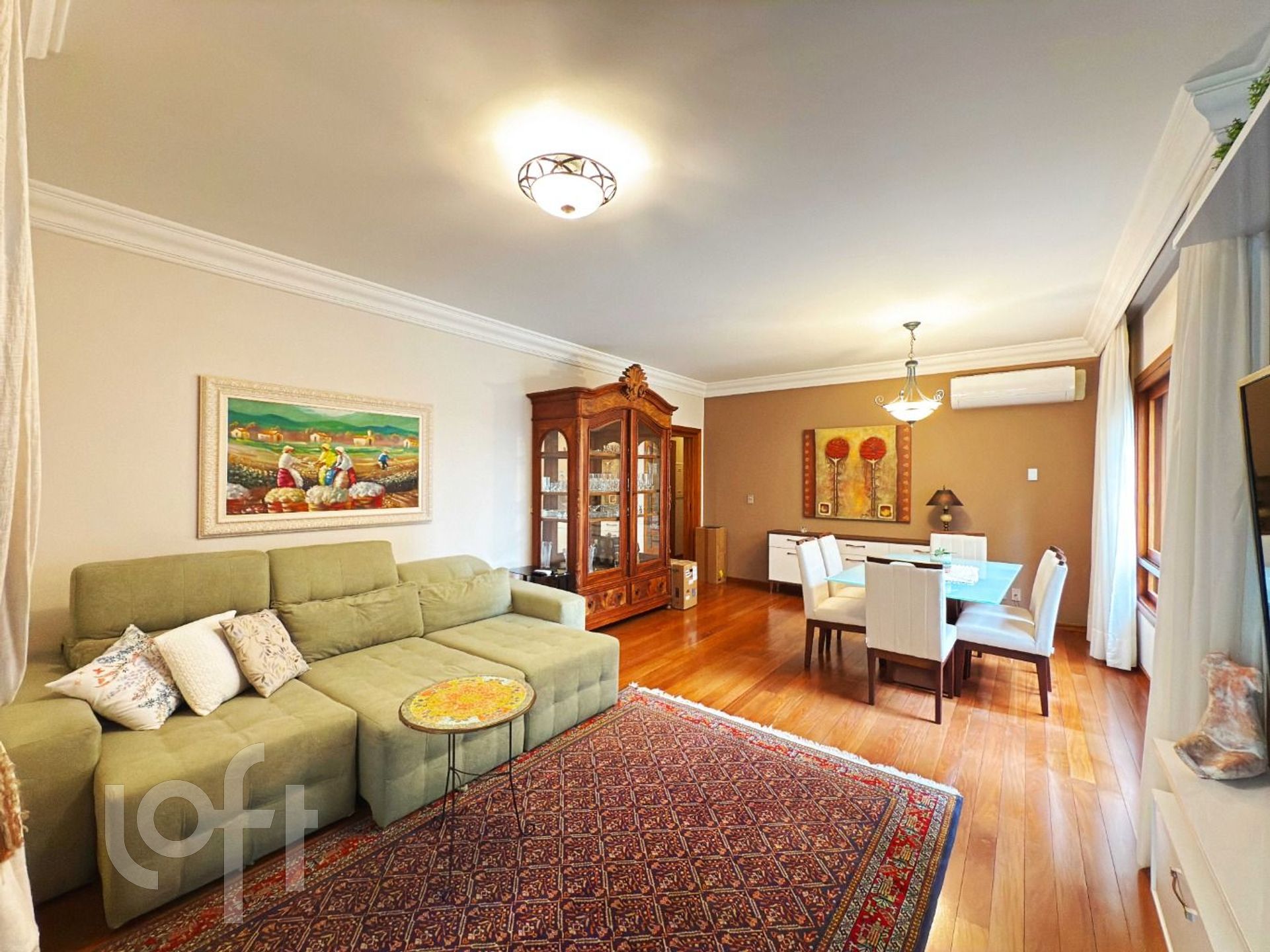 Apartamento com 167m², 3 dormitórios, 1 suíte, 2 vagas, Petrópolis em Porto Alegre