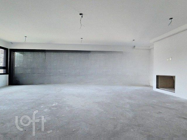 Apartamento com 208m², 3 dormitórios, 3 suítes, 4 vagas, Bela Vista em Porto Alegre