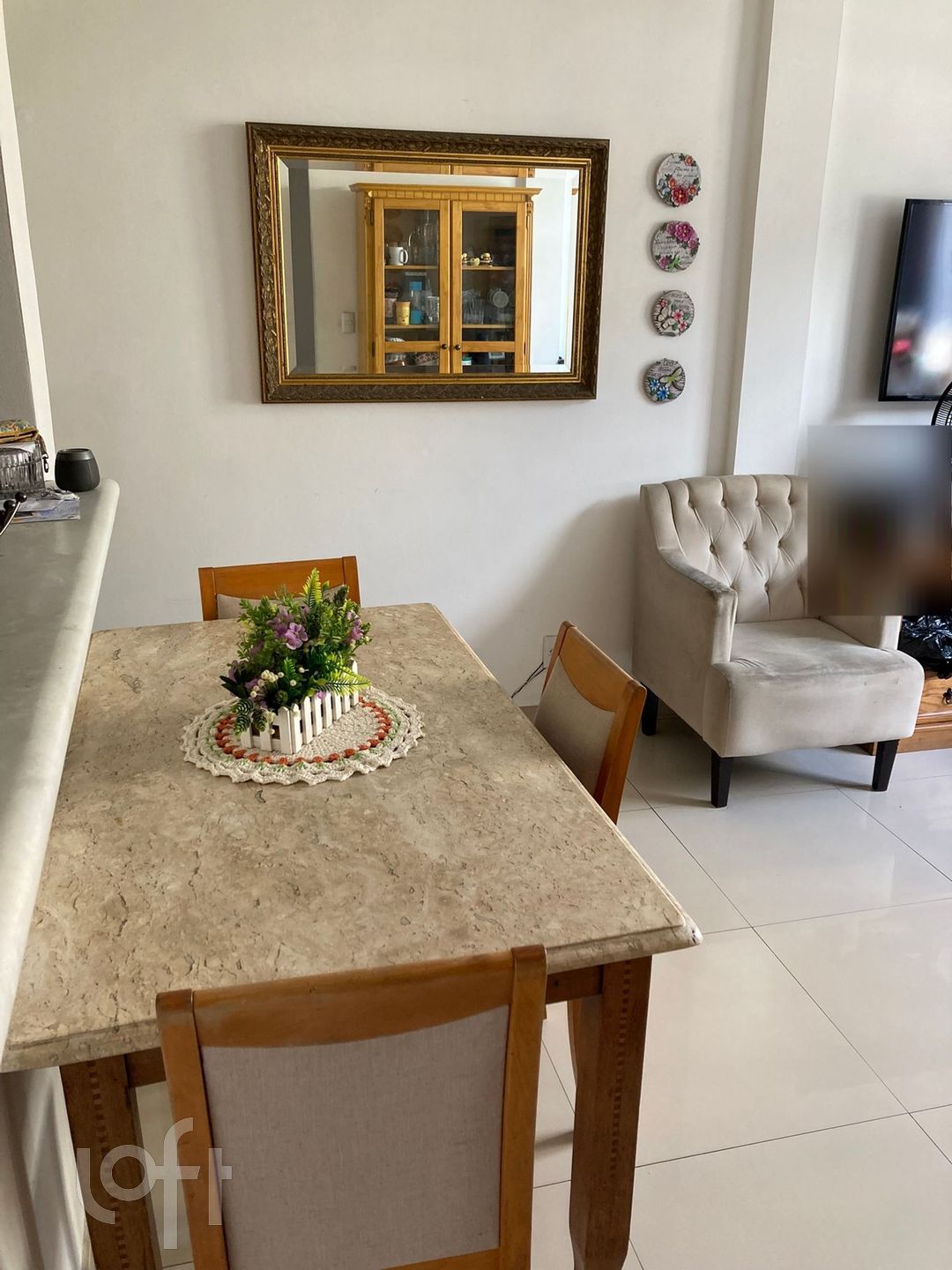 Apartamento à venda com 2 quartos, 70m² - Foto 1