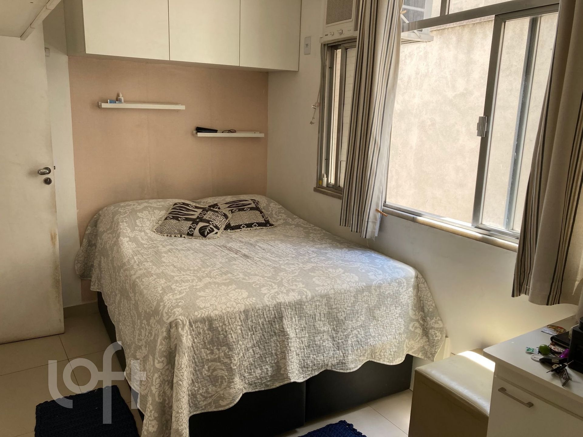 Apartamento à venda com 2 quartos, 70m² - Foto 3