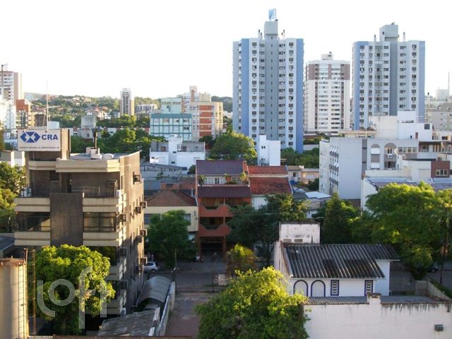 Apartamento com 66m², 2 dormitórios, 1 vaga, Menino Deus em Porto Alegre