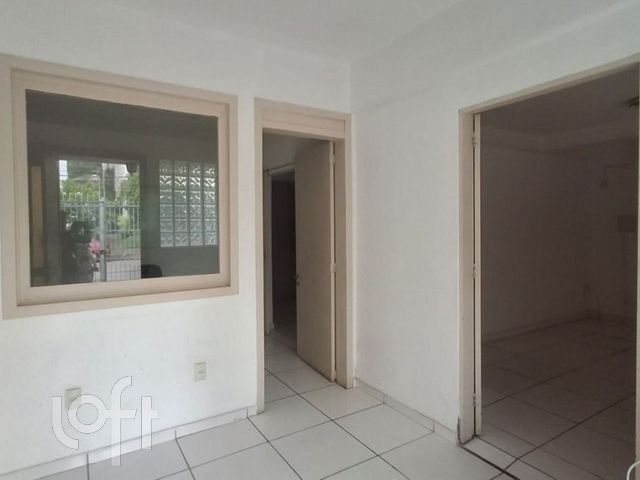 Casa com 344m², 4 dormitórios, 2 suítes, Higienópolis em Porto Alegre