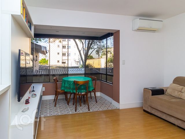 Apartamento com 64m², 2 dormitórios, 1 suíte, 1 vaga, Cidade Baixa em Porto Alegre