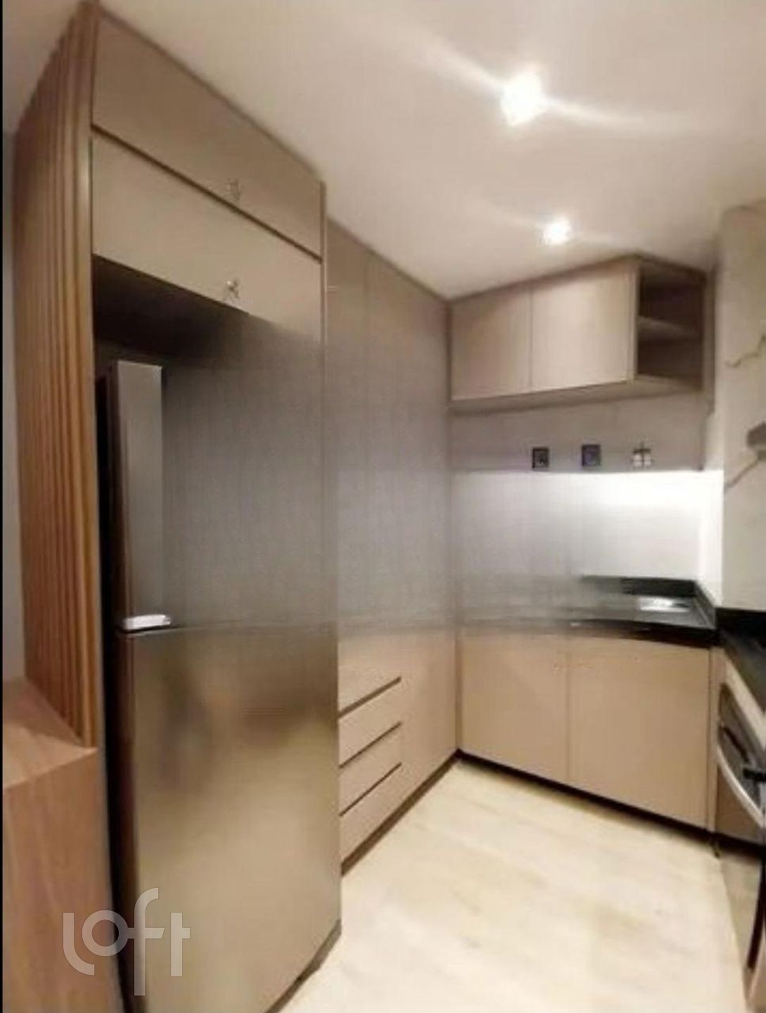 Apartamento à venda com 1 quarto, 60m² - Foto 18